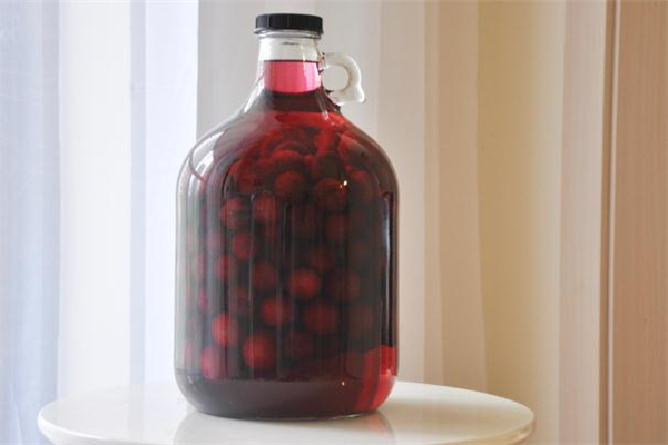 杨梅酒什么季节喝最好,杨梅酒每天喝多少最佳