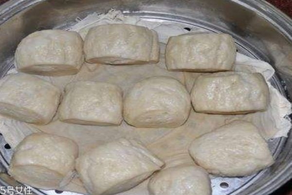 酵母粉的作用是什么,酵母粉和发酵粉是一样的功效吗?