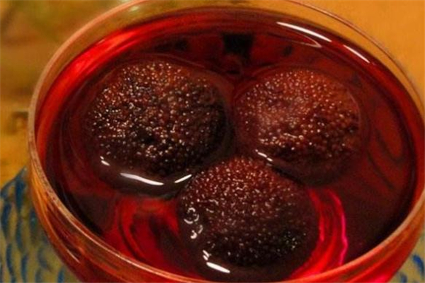 高血压能喝杨梅酒吗,高血压可以喝杨梅泡酒吗