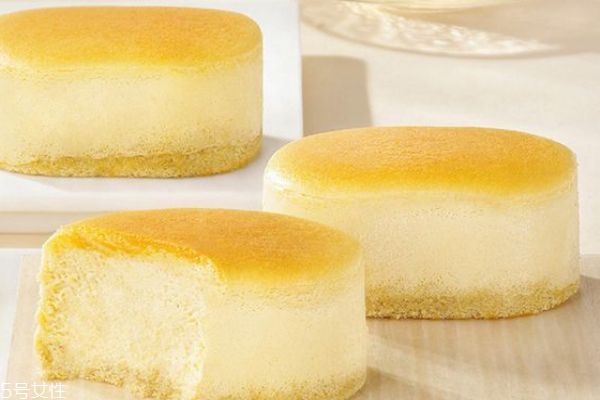 芝士是哪个国家发明的,芝士起源于哪个国家