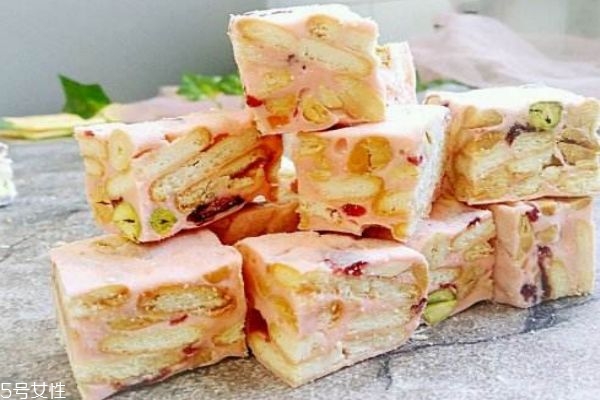 制作雪花酥的材料有哪些,雪花酥需要的材料 制作雪花酥的材料有哪些,雪花酥需要的材料