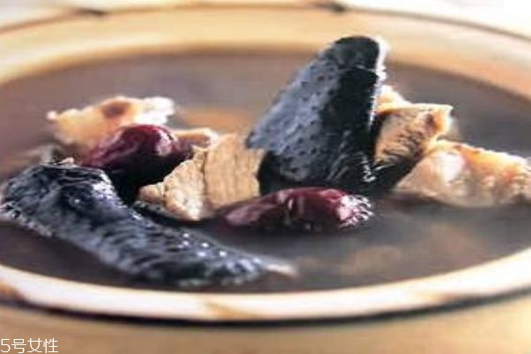 乌鸡汤有啥营养,乌鸡汤有什么营养价值 乌鸡汤有啥营养,乌鸡汤有什么营养价值