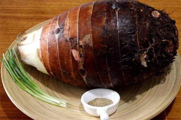 香芋和生蚝能一起吃吗,生蚝和香蕉能一起吃吗