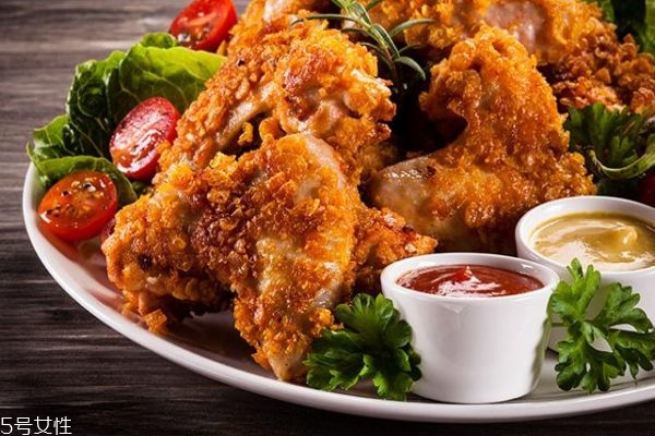 炸鸡有多少热量,炸鸡的热量是多少大卡