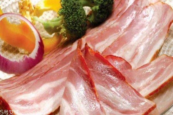 培根吃多了对身体好吗,培根多吃有什么坏处