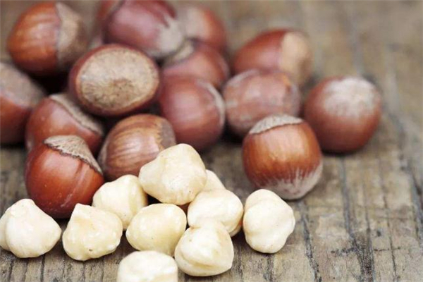 糖尿病人吃榛子血糖会升高吗,吃榛子会导致血糖升高么