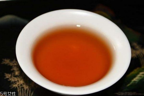 饮用大红袍的禁忌有哪些,哪些人不宜喝大红袍