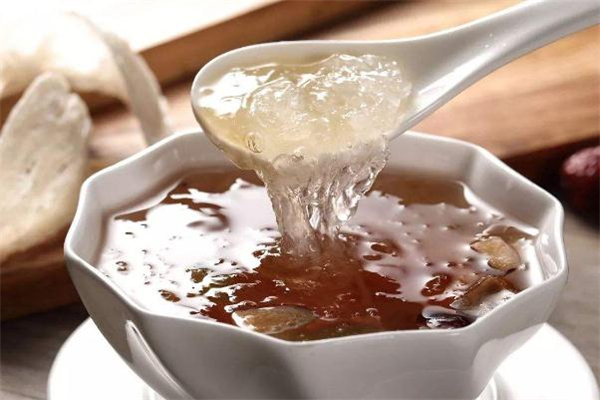 夏天吃燕窝会上火吗,每天吃燕窝会上火吗