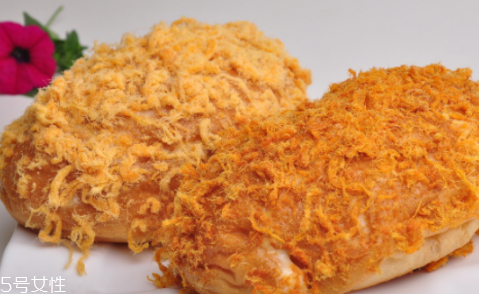 面包跟米饭哪个更容易胖,吃面包容易胖还是吃米饭容易胖