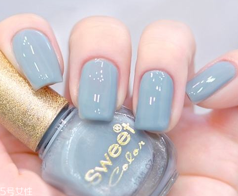 指甲油上色顺序,指甲油可以调色吗