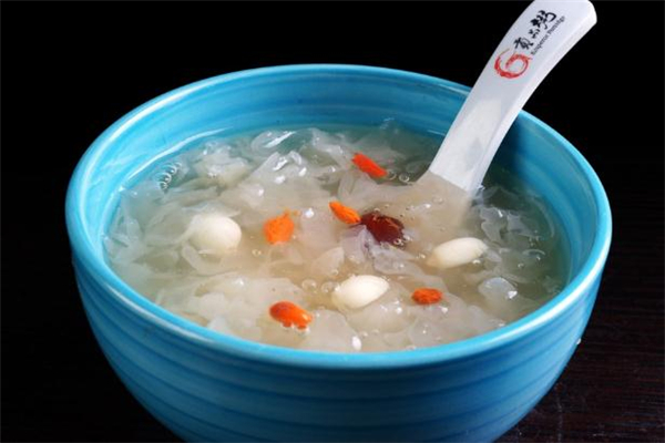 银耳汤和什么相克,银耳和什么相克大全