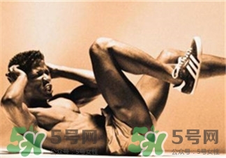 卷腹如何用腹部发力,卷腹怎样用腹部发力