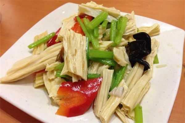 南瓜能和腐竹一起吃吗,南瓜和豆腐能不能一起吃