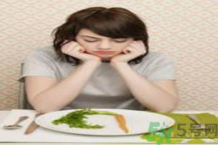 不吃晚饭的害处,不吃晚饭的害处有哪些