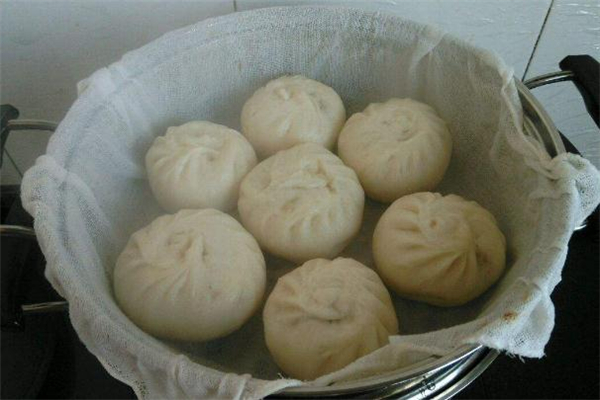 蒸包子用什么垫比较好,蒸包子垫什么好