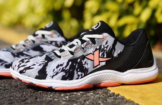 特步运动鞋可以水洗吗,特步运动鞋怎么洗