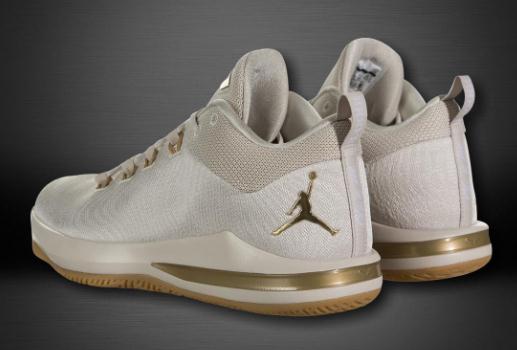 乔丹运动鞋能水洗吗,乔丹运动鞋可以水洗吗