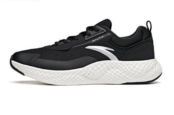 安踏运动鞋要买偏大的码数吗,安踏运动鞋码数偏大还是偏小