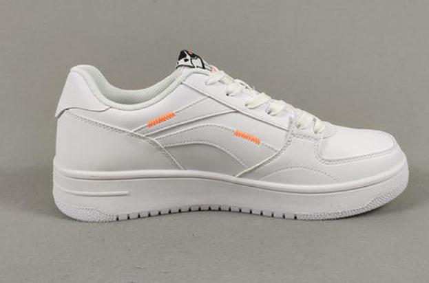 李宁休闲鞋鞋带怎么穿孔,李宁休闲鞋鞋带怎么穿