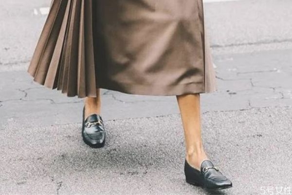 乐福鞋和莫卡辛鞋区别,莫卡辛鞋是什么