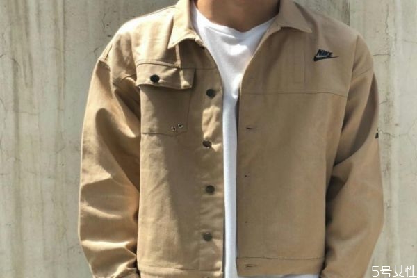 工装外套和冲锋衣的区别,冲锋衣和普通外套有什么区别 工装外套和冲锋衣的区别,冲锋衣和普通外套有什么区别