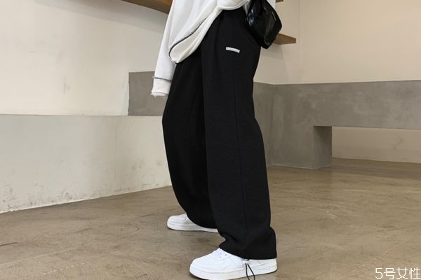 卫裤弄上油怎么去掉,卫裤上油怎么洗掉啊