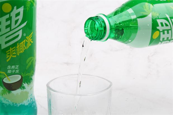 雪碧爽椰派多少钱一瓶,雪碧椰子味多少钱一瓶