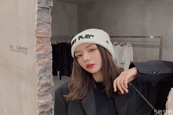 毛线帽有刘海怎么戴,有刘海怎么戴毛线帽子