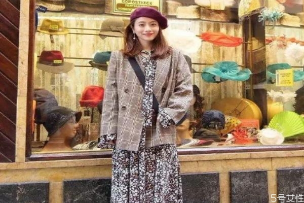 贝雷帽怎么戴不会掉?,贝雷帽子怎么戴不掉