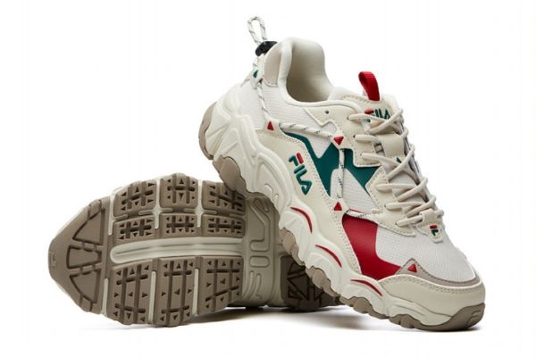 鞋子臭喷香水有用吗,鞋子喷香水防臭吗 鞋子臭喷香水有用吗,鞋子喷香水防臭吗