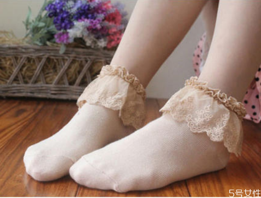 穿什么长度的袜子显腿细,多长的袜子显腿细