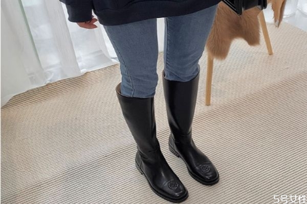 绒面长筒靴可以水洗吗,长筒靴可以水洗吗