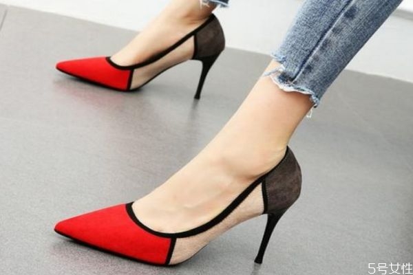 绒面鞋湿水怎么办,绒面鞋子沾水了怎么办