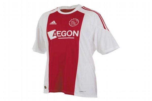 婴儿衣服可以暴晒吗,衣服可以暴晒吗