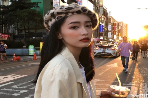 豹纹衣服配什么帽子,豹纹帽子怎么搭配图片