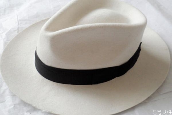 如何挑选合适的帽子,怎么挑适合自己的帽子