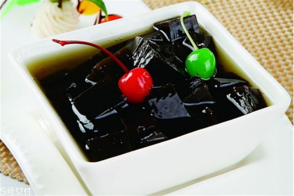 吃龟苓膏长胖吗,减肥可以吃龟苓膏不