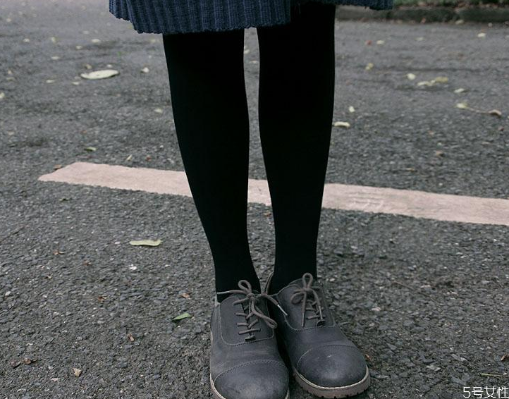 连脚裤怎么洗袜子,连脚的袜子怎么处理