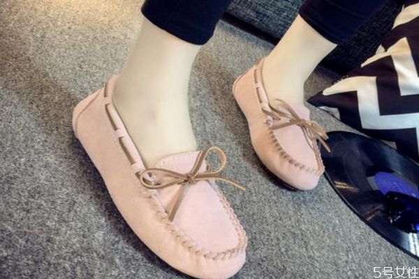 豆豆鞋搭配什么裤子,豆豆鞋穿什么裤子搭配好看