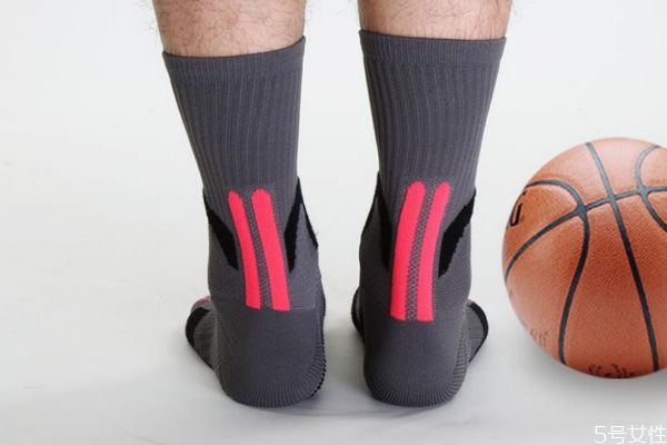 一双篮球袜可以穿多久,一个篮球袜可以穿多久