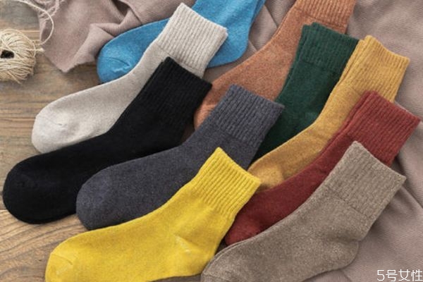 冬天棉袜子多久洗一次好,袜子多久洗一次好