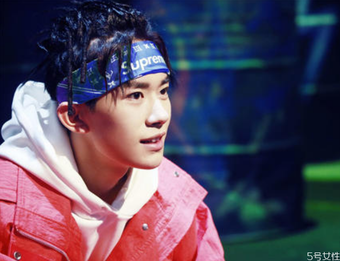 嘻哈头巾的戴法,嘻哈头巾的戴法图解 嘻哈头巾的戴法,嘻哈头巾的戴法图解