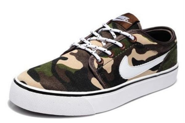 板鞋穿大点好还是刚好,板鞋穿大一点还是紧一点好 板鞋穿大点好还是刚好,板鞋穿大一点还是紧一点好