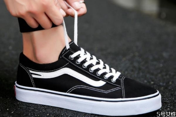 鞋子前面太窄怎么撑大,鞋子偏窄怎么撑大 鞋子前面太窄怎么撑大,鞋子偏窄怎么撑大