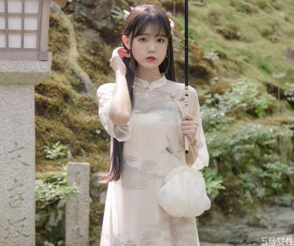 传统旗袍和改良旗袍的区别,什么叫改良旗袍