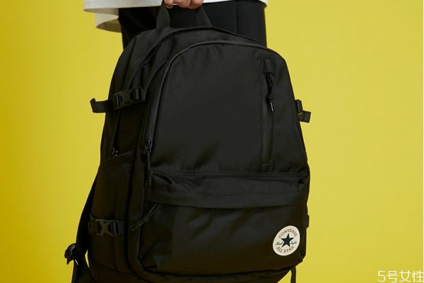 匡威书包多少钱,匡威书包经典款尺寸