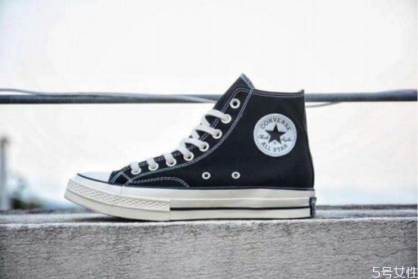 匡威哪个系列鞋底最厚,匡威哪款鞋底最厚