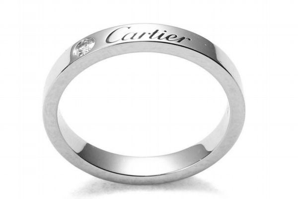 买卡地亚戒指要注意什么,有必要买卡地亚戒指吗