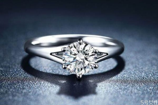 钻石什么牌子最好,钻石的材质