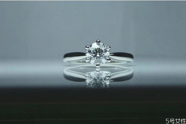 钻石戒指怎么选购,买钻石戒指怎么选择